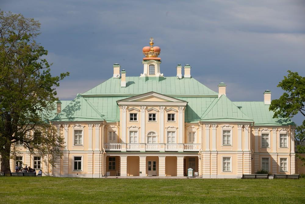 Kaut-Kompania Hotel Lomonosov Exterior foto
